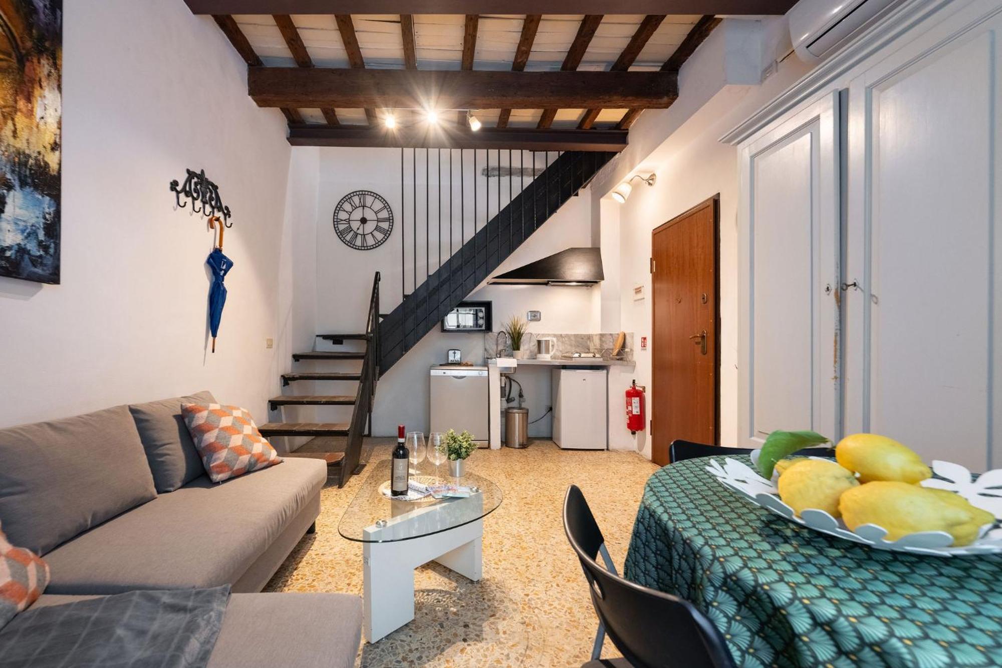 F1 - Santa Croce One Bedroom Apartment For Couples Florence Exterior photo